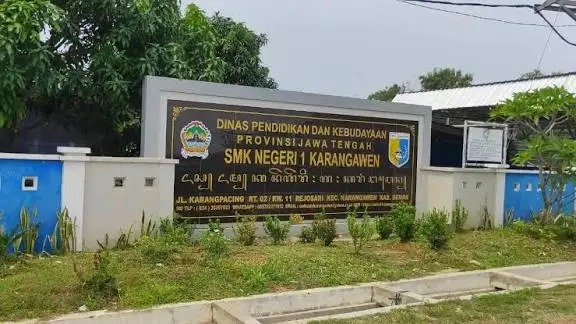 Pungli seragam