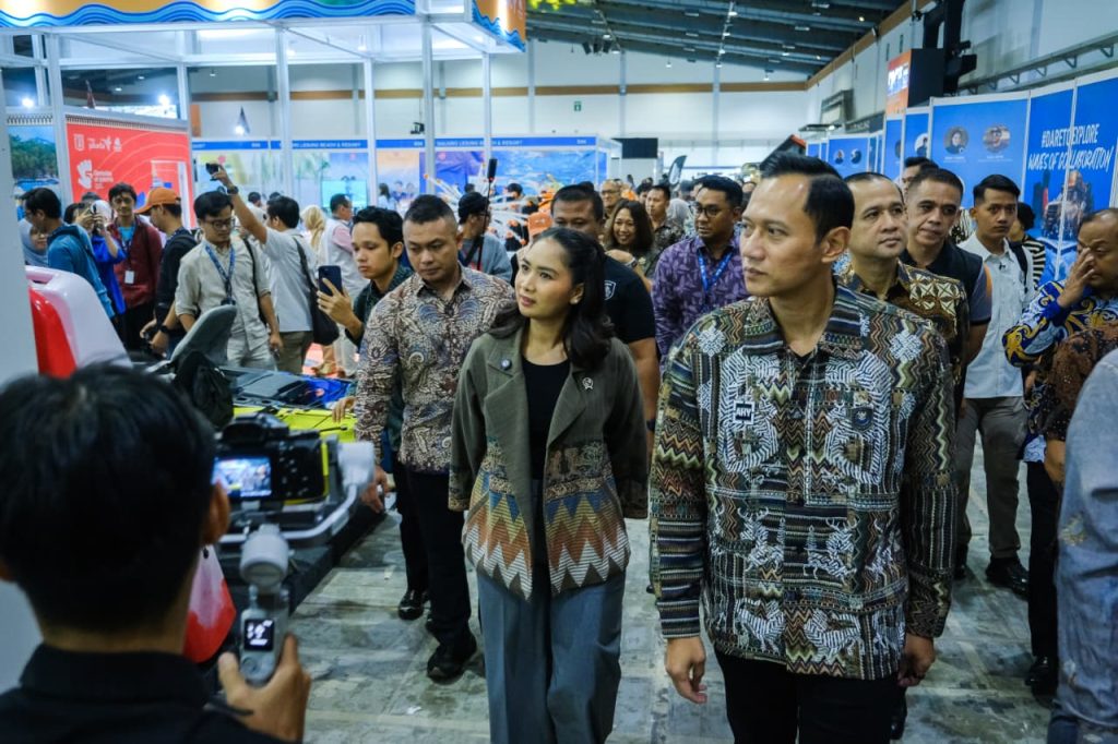 Mendorong Wisata Bahari: Wamenpar Ni Luh Puspa menekankan pentingnya aspek keselamatan dan kolaborasi infrastruktur untuk memperkuat posisi Indonesia sebagai destinasi petualangan dunia.