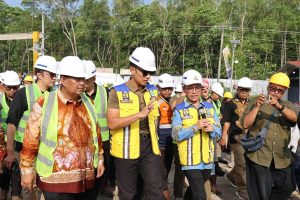 Peninjauan progres pembangunan Sekolah Rakyat Kulon Progo oleh Menko Infrastruktur AHY.