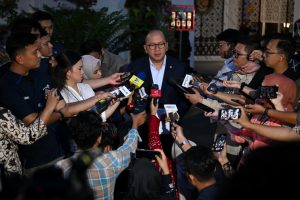 Iklim Investasi Kompetitif: Pemerintah berkomitmen memangkas regulasi yang menghambat untuk memastikan Indonesia tetap menjadi tujuan utama investasi global sesuai standar OECD.