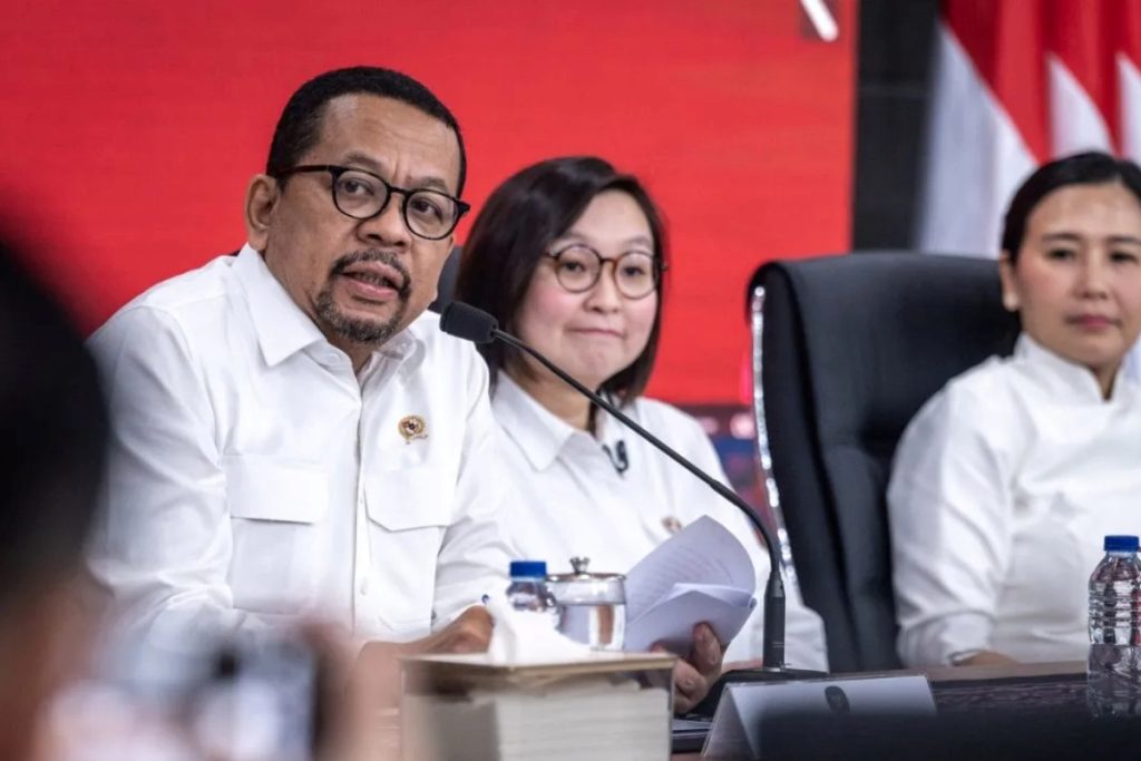 Kepala KSP M. Qodari memberikan pernyataan terkait isu pelantikan pejabat dan reshuffle kabinet.