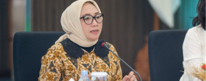 Menteri PPPA Arifah Fauzi saat memberikan keterangan resmi terkait kasus kekerasan anak di daycare Yogyakarta.