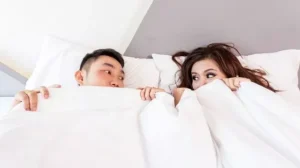 Kamar hotel tempat penemuan calon pengantin wanita asal Pati yang kabur bersama kekasihnya saat hendak diperiksa oleh tim penyidik Polresta Pati.