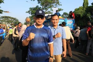 Wali Kota Tangerang Sachrudin bersama Kepala DLH Wawan Fauzi meluncurkan lomba lingkungan hidup sekolah di Ruang Al Amanah serta aksi sedekah sampah di CFD Tugu Adipura.