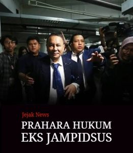 Hotman Paris berbicara di depan awak media di Kejagung terkait kasus Febrie Ardiansyah
