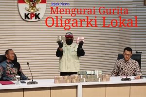 Plt Direktur Penyidikan KPK Achmad Taufik Husein memberikan keterangan pers terkait konstruksi perkara korupsi Bupati Lombok Barat.