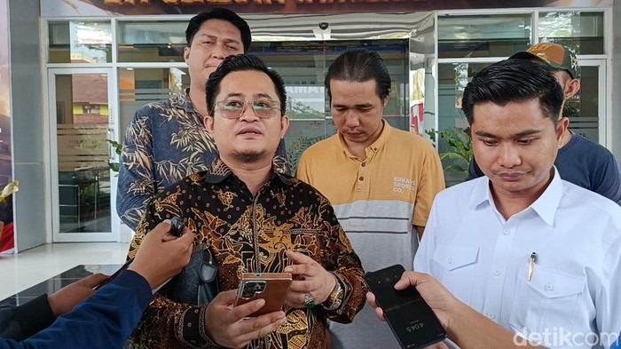 Ilustrasi penegakan hukum kepolisian resor kota (Polresta) Tangerang dalam memburu pelaku tindak pidana pengeroyokan dan penyekapan.